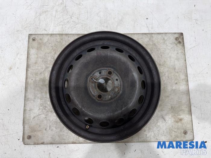 Używane Obrecz Fiat 500 (312) 1.2 Cena € 20,00 Procedura marży oferowane przez Maresia Parts