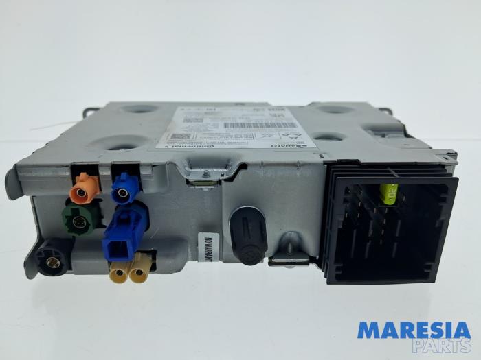 Używane Radio Citroen Jumpy 1.5 Blue HDi 100 Cena € 544,50 Z VAT oferowane przez Maresia Parts