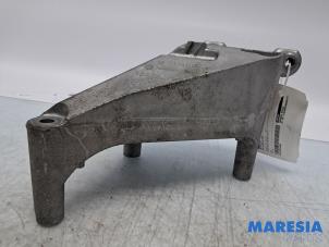 Engine mount from a Opel Adam 1.0 Ecotec 12V SIDI Turbo 2019