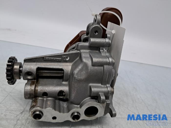 Gebrauchte Ölpumpe Renault Scénic IV (RFAJ) 1.3 TCE 140 16V Preis € 40,00 Margenregelung angeboten von Maresia Parts