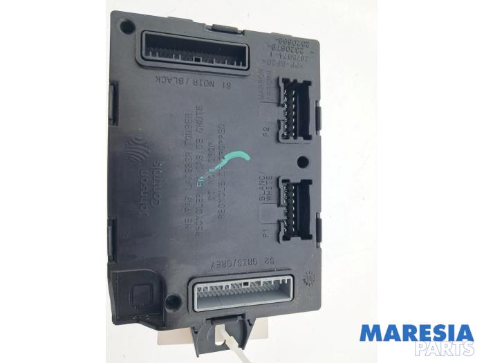 Używane Sterownik Body Control Renault Trafic (1FL/2FL/3FL/4FL) 1.6 dCi 95 Cena € 114,94 Z VAT oferowane przez Maresia Parts