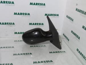 Used Wing mirror, right Renault Scénic I (JA) 1.9 dCi Price € 20,00 Margin scheme offered by Maresia Parts