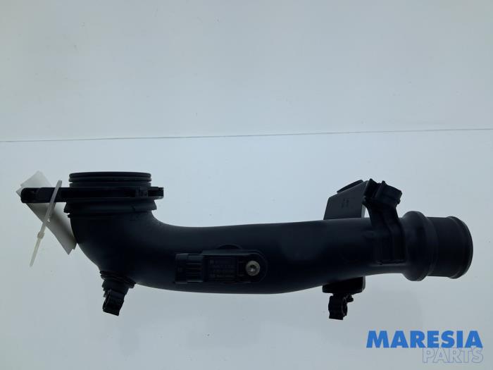 Gebrauchte Intercooler Rohr Fiat Panda (312) 0.9 TwinAir Turbo 80 Preis € 40,00 Margenregelung angeboten von Maresia Parts