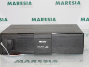 Used CD changer Renault Scénic I (JA) 1.9 dCi Price € 45,00 Margin scheme offered by Maresia Parts