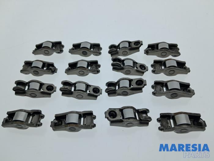 Gebrauchte Kipphebel Renault Grand Scénic II (JM) 2.0 16V Preis € 30,00 Margenregelung angeboten von Maresia Parts