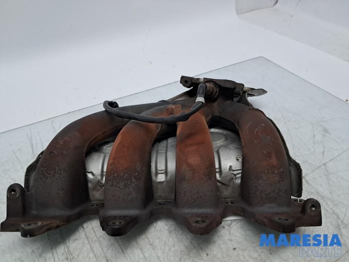 Gebrauchte Abgaskrümmer Renault Grand Scénic II (JM) 2.0 16V Preis € 50,00 Margenregelung angeboten von Maresia Parts