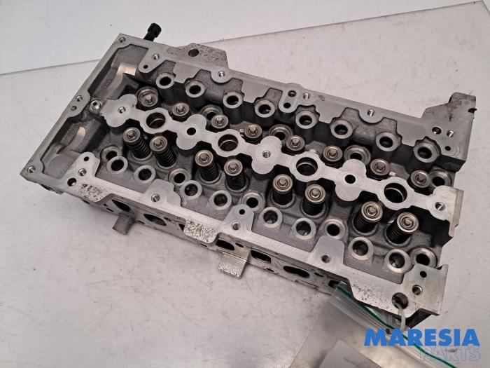 Begagnade Topplock Fiat Doblo Cargo (263) 1.3 MJ 16V DPF Euro 5 Pris € 301,29 Inklusive moms erbjuds av Maresia Parts