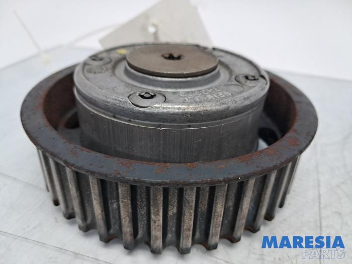 Gebrauchte Nockenwelle Zahnrad Renault Scénic III (JZ) 1.6 16V Preis € 50,00 Margenregelung angeboten von Maresia Parts