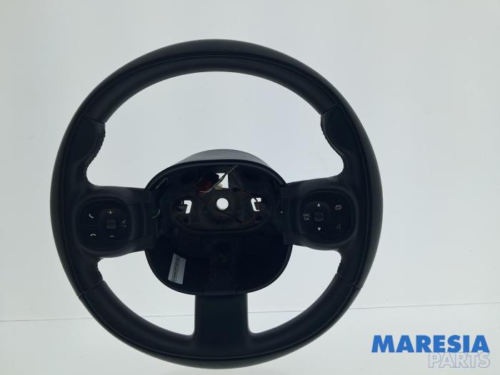 Używane Kierownica Fiat Panda (312) 0.9 TwinAir Turbo 80 Cena € 75,00 Procedura marży oferowane przez Maresia Parts