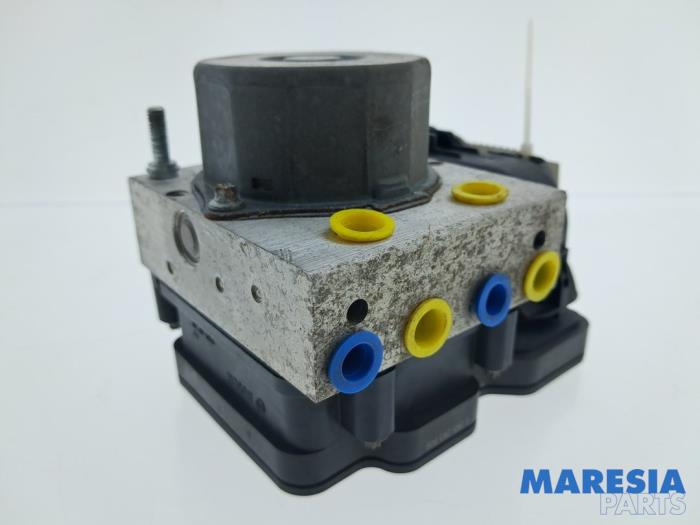Begagnade ABS-pump Fiat Panda (312) 0.9 TwinAir Turbo 80 Pris € 99,99 Marginaltabell erbjuds av Maresia Parts