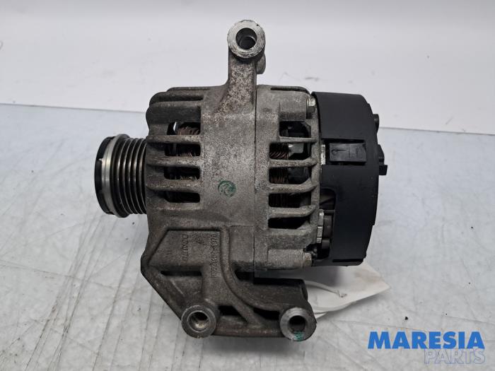 Dynamo d'un Opel Combo 1.3 CDTI 16V 2018