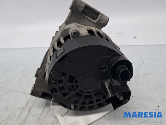 Dynamo d'un Opel Combo 1.3 CDTI 16V 2018