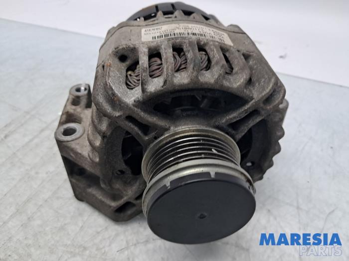 Dynamo d'un Opel Combo 1.3 CDTI 16V 2018