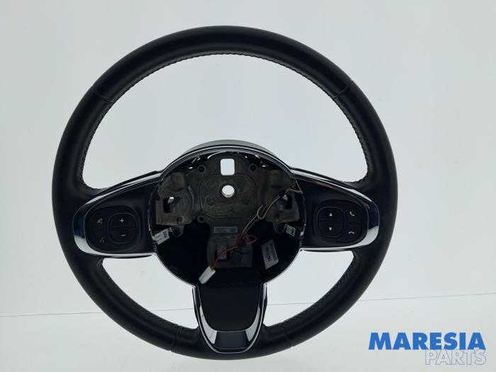 Używane Kierownica Fiat 500C (312) 0.9 TwinAir 85 Cena € 105,00 Procedura marży oferowane przez Maresia Parts