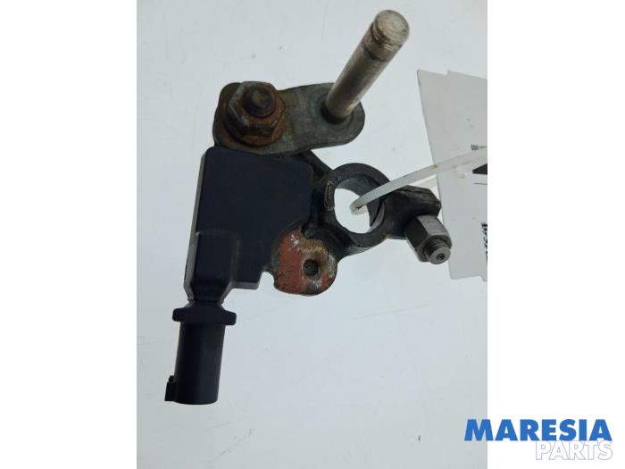 Begagnade Batterisensor Fiat 500C (312) 0.9 TwinAir 85 Pris € 22,50 Marginaltabell erbjuds av Maresia Parts