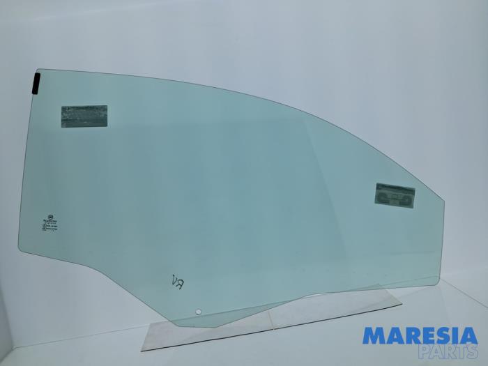 Usados Ventanilla de puerta de 2 puertas derecha Fiat 500C (312) 0.9 TwinAir 85 Precio € 27,45 Norma de margen ofrecido por Maresia Parts