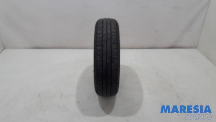 Opona z Opel Karl 1.0 12V