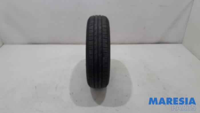 Opona z Opel Karl 1.0 12V