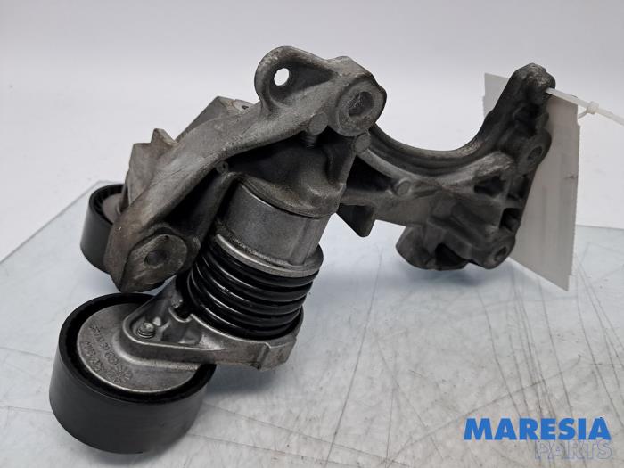 Gebrauchte Dynamostütze oben Renault Clio IV (5R) 0.9 Energy TCE 90 12V Preis € 24,99 Margenregelung angeboten von Maresia Parts