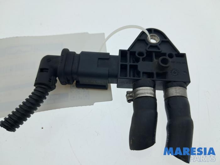 Used Particulate filter sensor Citroen Jumpy 2.0 Blue HDI 120 Price € 24,14 Inclusive VAT offered by Maresia Parts