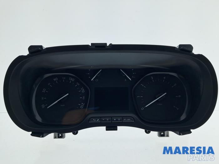 Begagnade Instrumentpanel Citroen Jumpy 2.0 Blue HDI 120 Pris € 151,19 Inklusive moms erbjuds av Maresia Parts
