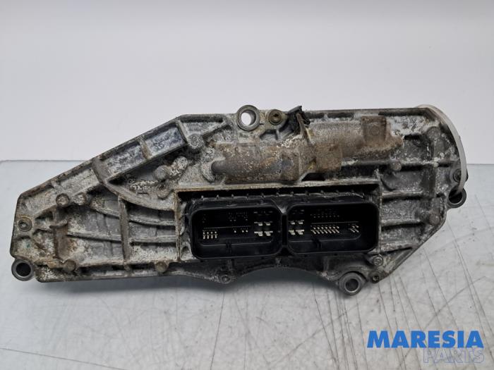 Used Automatic gearbox computer Renault Captur I (2R) 1.3 TCE 150 16V Price € 499,00 Margin scheme offered by Maresia Parts