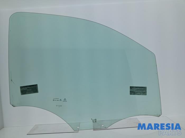 Usados Ventanilla de puerta de 2 puertas derecha Citroen Jumpy 2.0 Blue HDI 120 Precio € 53,24 IVA incluido ofrecido por Maresia Parts