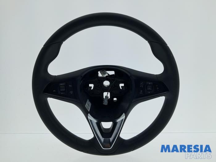 Begagnade Ratt Opel Karl 1.0 12V Pris € 64,95 Marginaltabell erbjuds av Maresia Parts