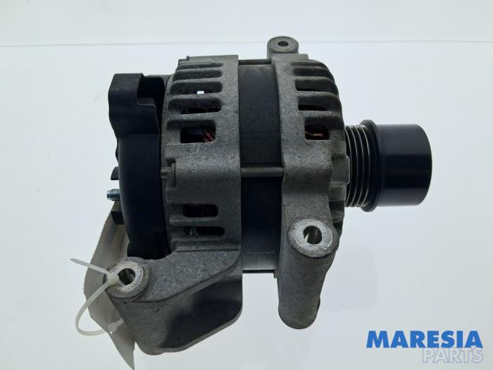 Usagé Dynamo Opel Karl 1.0 12V Prix € 49,99 Règlement à la marge proposé par Maresia Parts