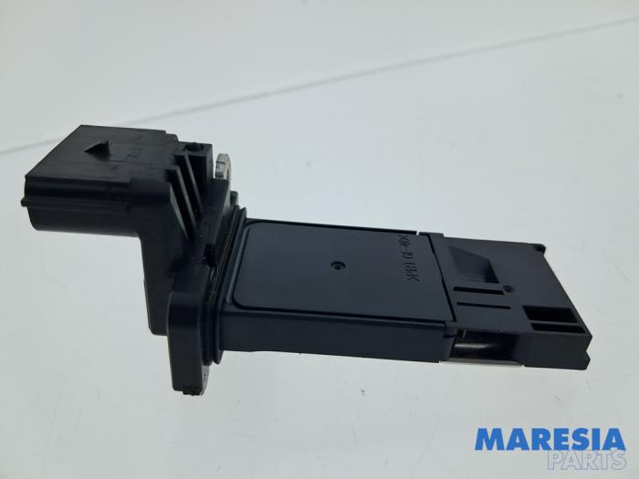 Usagé Débitmètre Opel Karl 1.0 12V Prix € 20,00 Règlement à la marge proposé par Maresia Parts