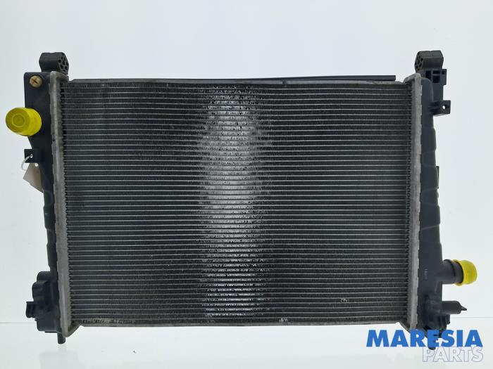 Usagé Radiateur Opel Karl 1.0 12V Prix € 60,00 Règlement à la marge proposé par Maresia Parts