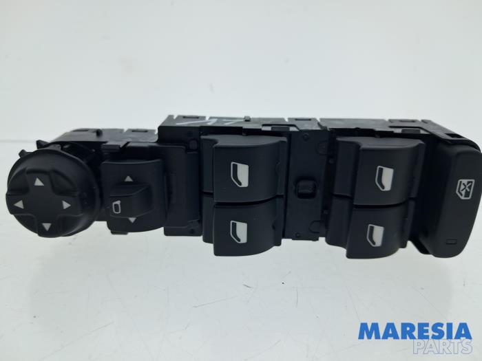 Usados Interruptor combinado de ventanillas Opel Mokka 1.2 Turbo 12V Precio € 42,35 IVA incluido ofrecido por Maresia Parts