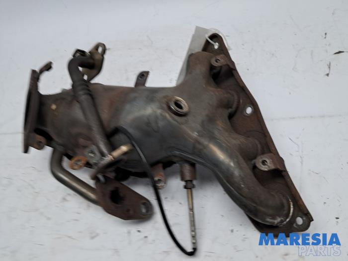 Używane Katalizator Renault Arkana (RJLL) 1.6 E-Tech 145 16V Cena € 387,20 Z VAT oferowane przez Maresia Parts