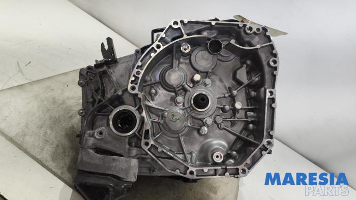 Gebrauchte Getriebe Renault Arkana (RJLL) 1.6 E-Tech 145 16V Preis € 2.420,00 Mit Mehrwertsteuer angeboten von Maresia Parts
