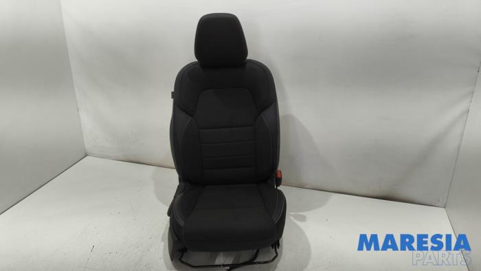 Gebrauchte Sitz rechts Renault Arkana (RJLL) 1.6 E-Tech 145 16V Preis € 217,79 Mit Mehrwertsteuer angeboten von Maresia Parts