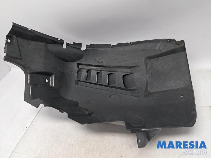 Używane Nadkole Peugeot Boxer (U9) 2.2 HDi 110 Euro 5 Cena € 30,25 Z VAT oferowane przez Maresia Parts