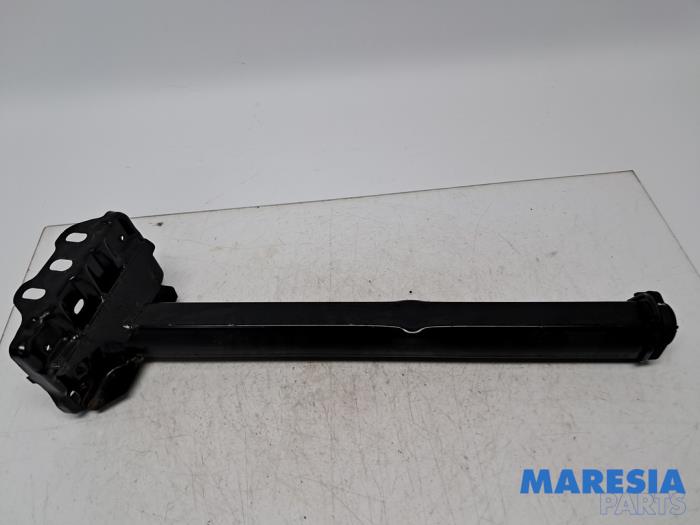 Begagnade Framdelsstöd Citroen C4 Grand Picasso (3A) 1.2 12V PureTech 130 Pris € 30,00 Marginaltabell erbjuds av Maresia Parts