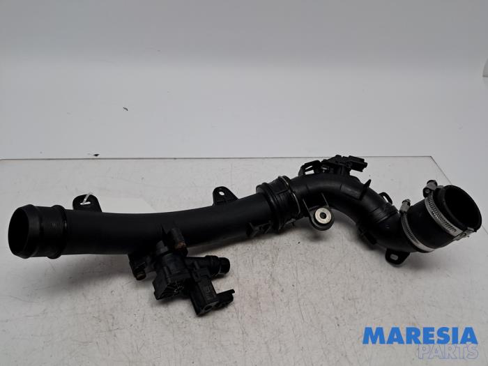 Gebrauchte Intercooler Rohr Citroen C4 Grand Picasso (3A) 1.2 12V PureTech 130 Preis € 39,50 Margenregelung angeboten von Maresia Parts