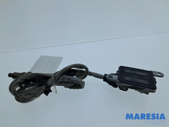 Begagnade NOx-sensor Renault Trafic (1FL/2FL/3FL/4FL) 2.0 dCi 16V 130 Pris € 242,00 Inklusive moms erbjuds av Maresia Parts