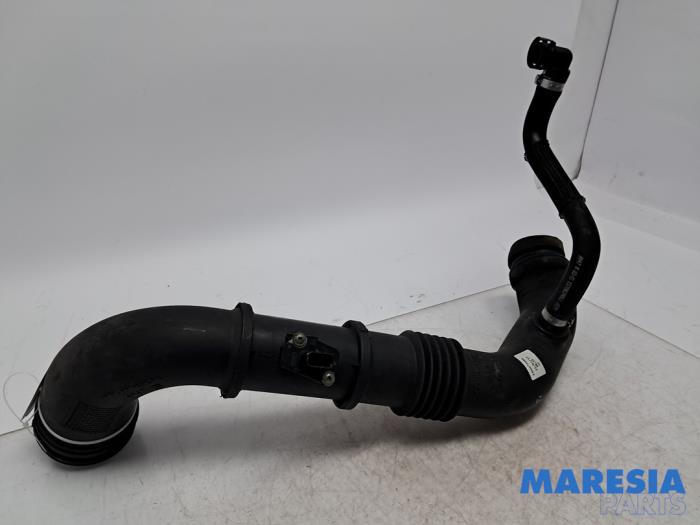 Begagnade Luftintagsslang Peugeot Boxer (U9) 2.2 HDi 110 Euro 5 Pris € 54,45 Inklusive moms erbjuds av Maresia Parts
