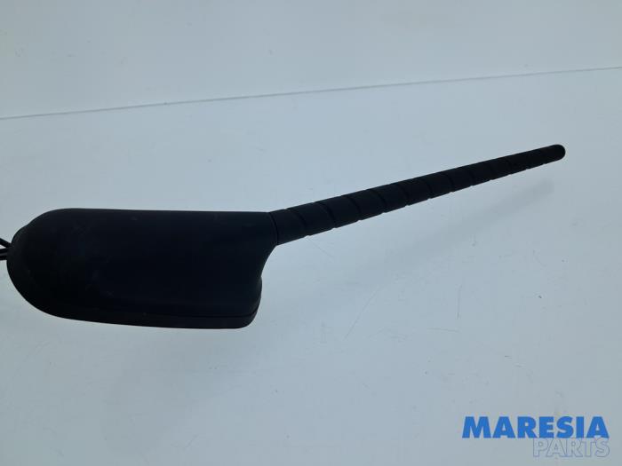 Używane Antena Citroen Jumpy 2.0 Blue HDI 150 Cena € 42,35 Z VAT oferowane przez Maresia Parts