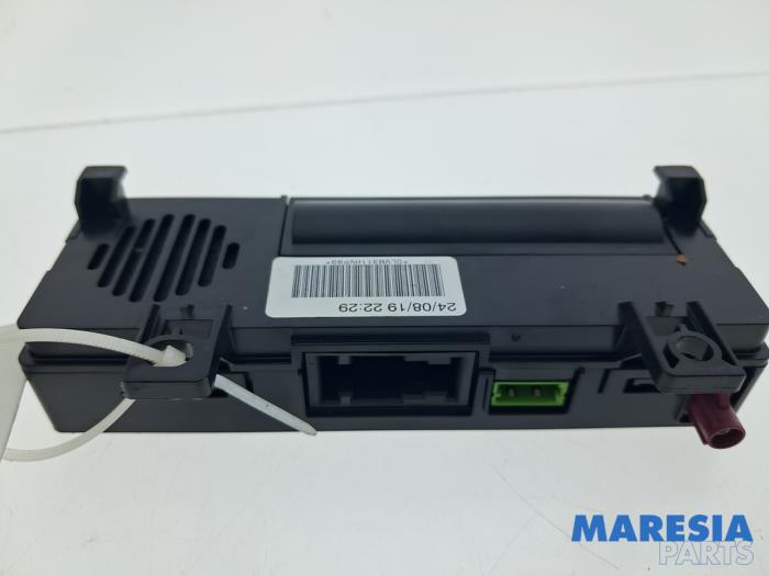 Używane Modul radiowy Citroen Jumpy 2.0 Blue HDI 150 Cena € 60,49 Z VAT oferowane przez Maresia Parts