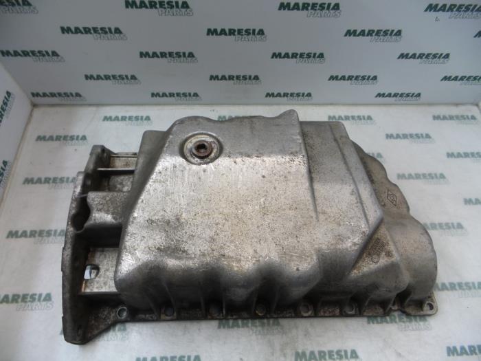 Gebrauchte Ölwanne Renault Kangoo (KC) 1.9 D 55 Preis € 36,30 Mit Mehrwertsteuer angeboten von Maresia Parts