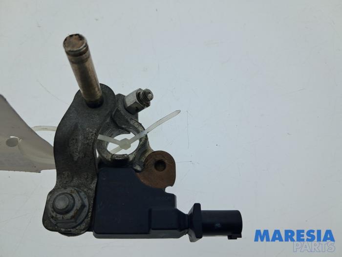 Begagnade Batterisensor Fiat Panda (312) 0.9 TwinAir Turbo 80 Pris € 34,99 Marginaltabell erbjuds av Maresia Parts