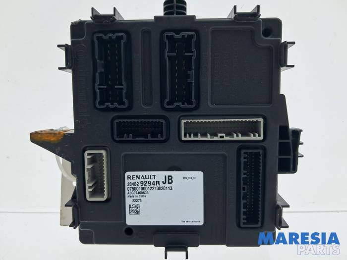 Used Body control computer Renault Arkana (RJLL) 1.6 E-Tech 145 16V Price € 145,20 Inclusive VAT offered by Maresia Parts