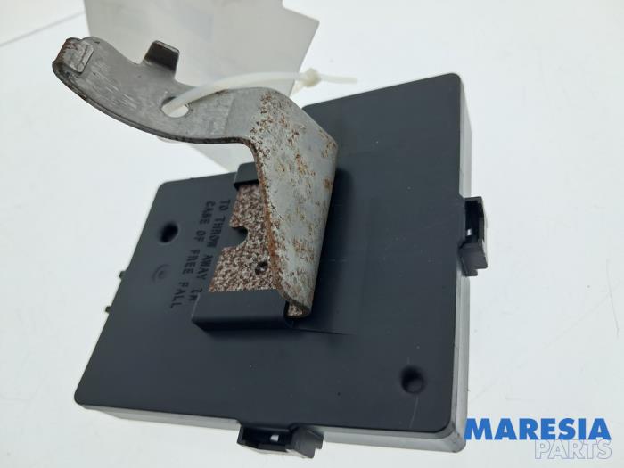 Używane Modul Comfort Renault Arkana (RJLL) 1.6 E-Tech 145 16V Cena € 60,49 Z VAT oferowane przez Maresia Parts