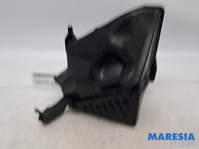 Begagnade Luftfilterhus Renault Twingo III (AH) 1.0 SCe 70 12V Pris € 29,95 Marginaltabell erbjuds av Maresia Parts