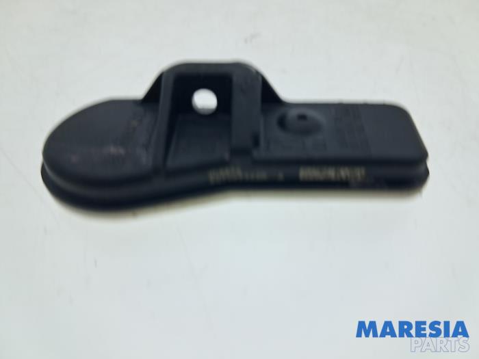 Begagnade Däcktryckssensor Renault Captur I (2R) 0.9 Energy TCE 12V Pris € 15,00 Marginaltabell erbjuds av Maresia Parts