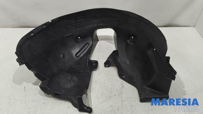 Używane Nadkole Citroen Jumpy 2.0 Blue HDI 150 Cena € 54,45 Z VAT oferowane przez Maresia Parts