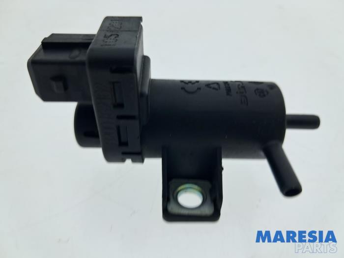 Usagé Régulateur pression turbo Renault Clio IV (5R) 0.9 Energy TCE 90 12V Prix € 25,00 Règlement à la marge proposé par Maresia Parts